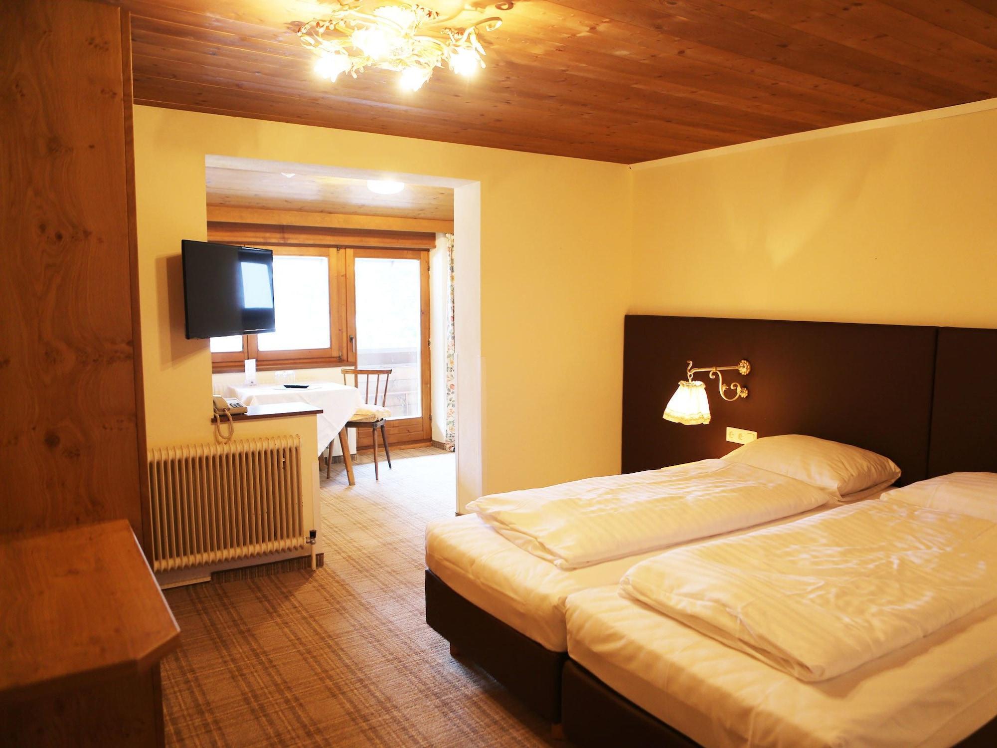 Gasthof Pension Madseiterhof 턱스 외부 사진